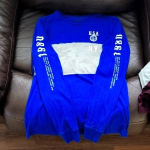 Lot of 5 long sleeve men's graphic tees size small express